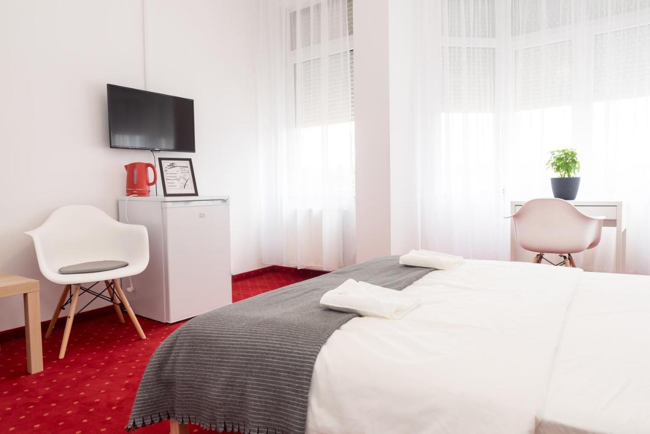 Bao Apartament & Rooms Oradea Exterior photo